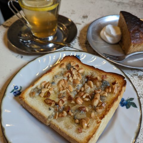 JUHA｜レコードがかかる店内で珈琲タイム｜西荻窪カフェ